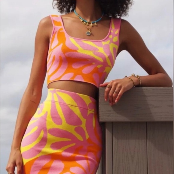 NWT Kimberly Solid and Striped crop top size XS - Picture 2 of 7